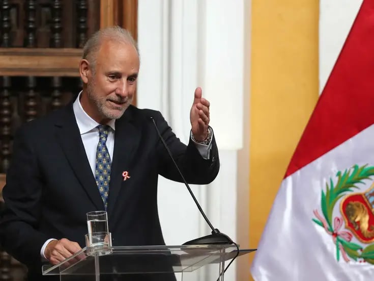 Piden al Gobierno de Perú revertir solicitud de visa a México