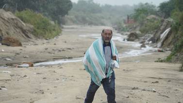 “Norma” causa muertes y destrozos en 3 estados; inundaciones, intoxicaciones y pérdidas