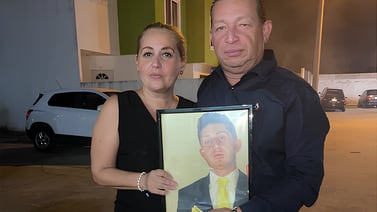 Padre de Octavio Ocaña incrementa recompensa para encontrar al policía cómplice en la muerte de su hijo