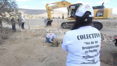 Colectivo descubre fosa clandestina “huachicolera” en Puebla