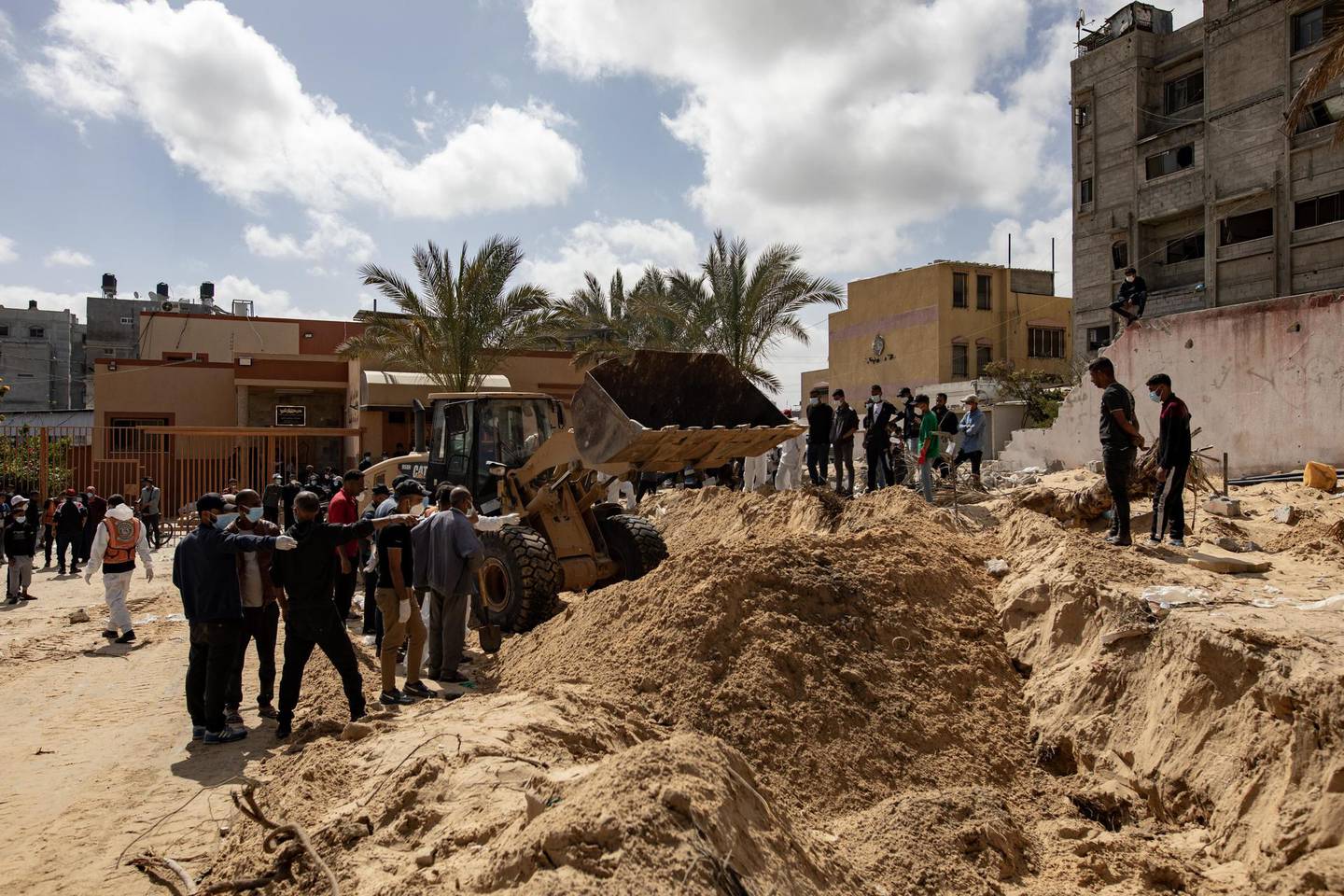 EU solicita explicaciones a Israel sobre fosas comunes en Gaza