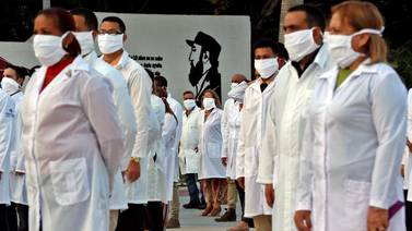 La medicina cubana, una forma de comercio que recibió denuncias por "esclavitud"