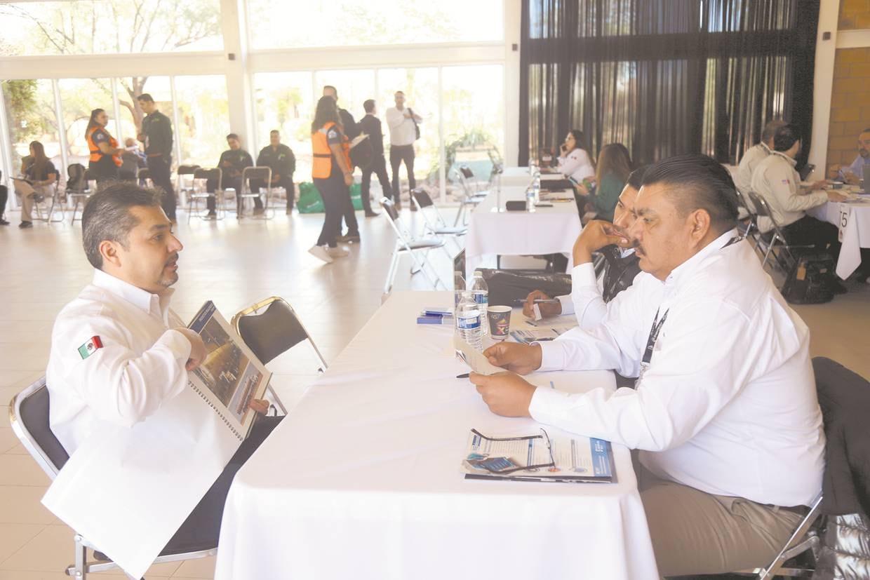 Las sesiones de networking en el marco del Encuentro de Negocios del Seminario Minero, permitió a los asistentes interactuar en un entorno que facilita la creación de relaciones comerciales.