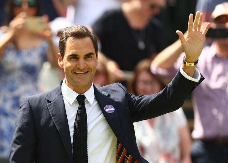 Jul 3, 2022 
Foto de archivo del suizo Roger Federer durante una celebración en Wimbledon 
 REUTERS/Hannah Mckay