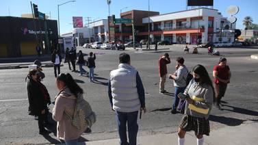 Hermosillo: Protestan en la Coordinación Nacional Becas Benito Juárez