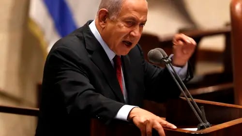 Benjamin Netanyahu compara a estudiantes que protestan en EU con los nazis; lo llaman genocida
