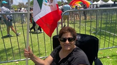 Mexicanos hicieron presencia en el desfile y festival del Orgullo en San Diego