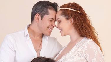 Usuarios de redes muestran su apoyo a Raúl Sandoval por hacerse la vasectomía y dedicarsela a su esposa 