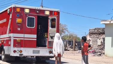 Mujer de 90 años es rescatada al incendiarse su casa en Navojoa