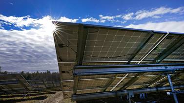 Ofrece Fideson créditos para paneles solares a empresarios
