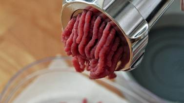 Un estudio recomienda que disminuyas el consumo de carne roja y procesada