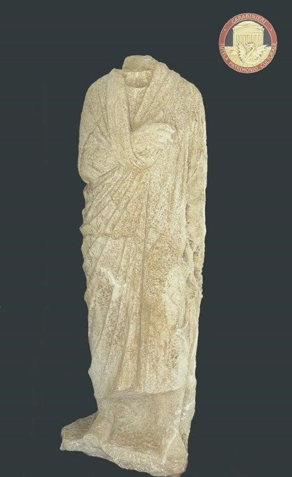 Imagen de la escultura romana del siglo I a.C. robada en Italia y hallada en Bruselas por dos agentes. EFE/Foto cedida