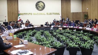 INE advierte a aspirantes presidenciales a no caer en campaña anticipada, tras denuncias contra Sheinbaum, Paredes y Creel