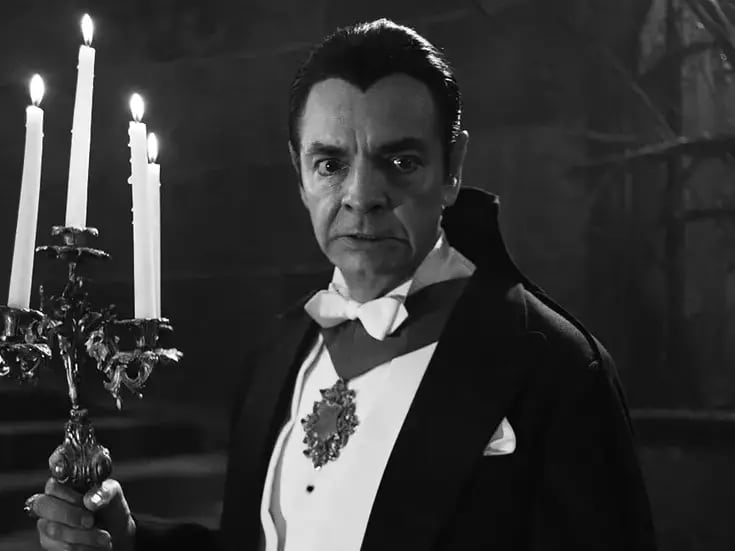 Eugenio Derbez regresa a la comedia con “Drácula”