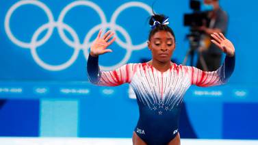 Regresa Simone Biles a Juegos Olímpicos tras ausentarse y gana medalla