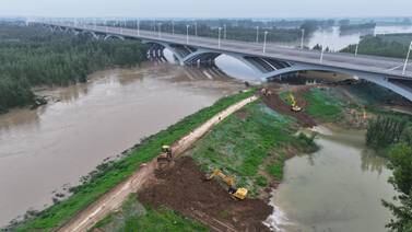 Inundaciones en China dejan al menos 30 muertos y varios desaparecidos