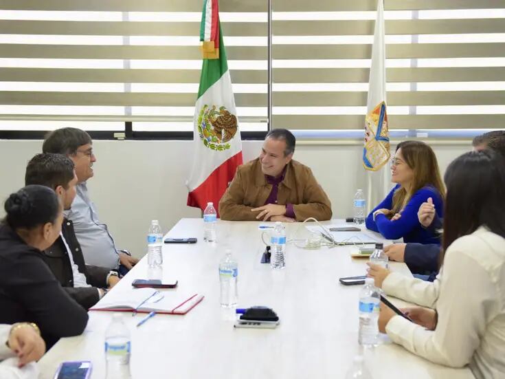Muestra Antonio Astiazarán a alcalde de Los Cabos avance de Hermosillo en sustentabilidad y electromovilidad