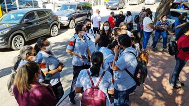 Madres salen a exigir se abran las guarderías en Sonora