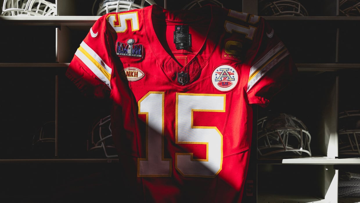 Super Bowl LVIII: Revelados los uniformes de los Chiefs y los 49ers, Kansas City vestirá de rojo
