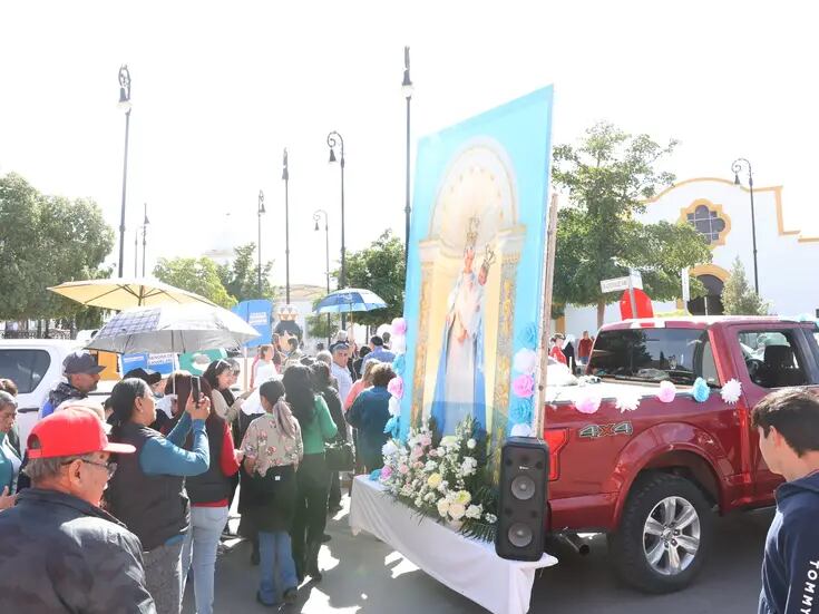 Hermosillo: Sale a “pasear” la Virgen de la Candelaria en la tradicional procesión de Villa de Seris