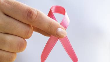 3 seguros existentes en México para que las mujeres se ayuden en los gastos contra el cáncer de mama