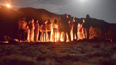 Rinden tributo a la luna llena en Cerro Prieto
