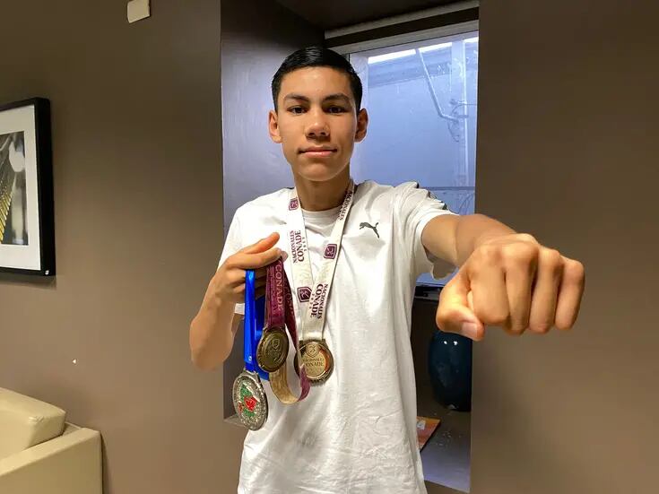 Se cuelga José Luis Hernández medalla de plata en Festival Olímpico de Boxeo