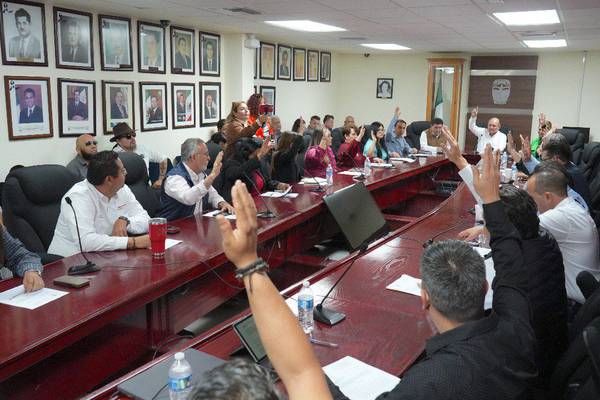 Otorga Cabildo licencia a Presidente Municipal