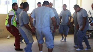 Realizan taller de teatro penitenciario, 'Aquello que vuelve siempre al mismo lugar'