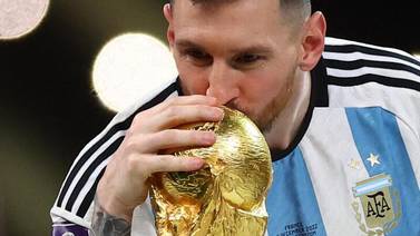 Messi dice que le hubiera gustado recibir la Copa de manos de Maradona y se arrepiente del  'andá p'allá', bobo