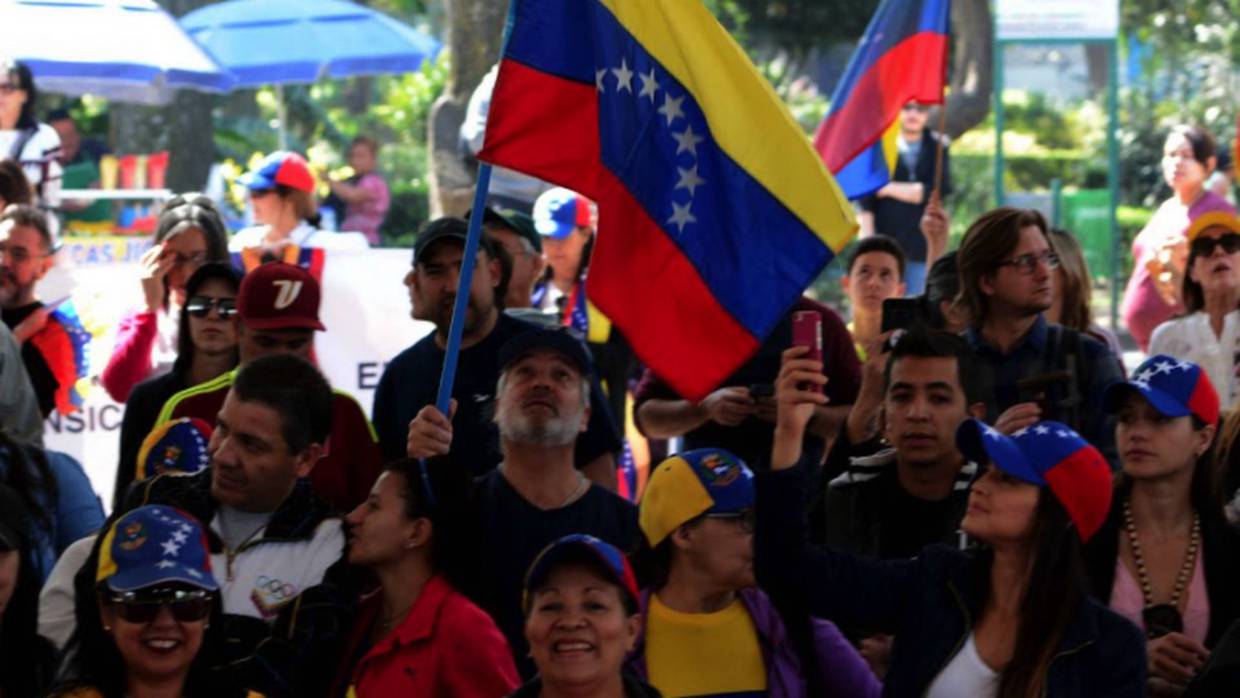 PAN solicita a SRE que detalle reglas del programa migratorio para venezolanos