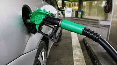 Un 30% de las gasolinas en México son adulteradas: Especialistas
