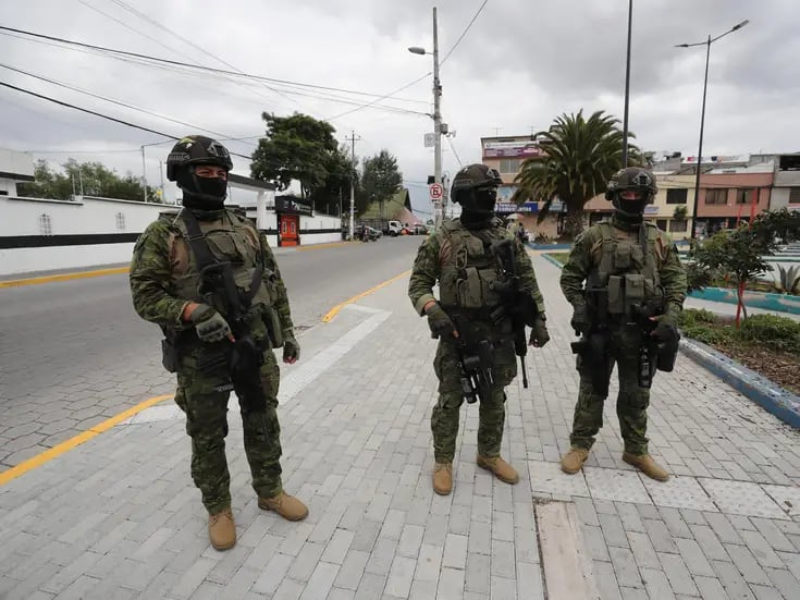 Tras 31 días de “conflicto armado” contra bandas criminales en Ecuador, se han realizado más de 6 mil 800 arrestos