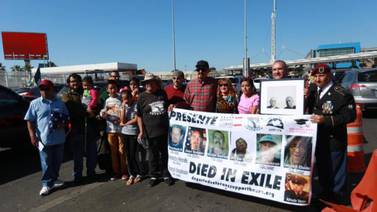 Veteranos deportados conmemoran su Día en la Garita de SY