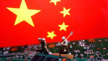 China restringirá las exportaciones de metales para chips y advierte a  EU que es "sólo el principio"