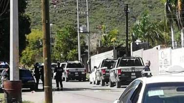 Asesinan a mujer dentro de su hogar y le tatúan una leyenda en su cuerpo en Guaymas