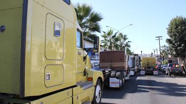 Sufren 12 mil 500 transportes de carga por tráfico en Tijuana