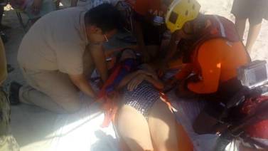 Rescatan a turista en playa La Misión