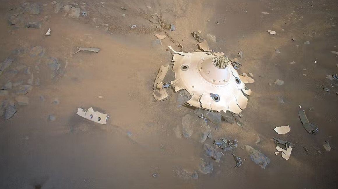 Imagen de un escudo protector de un cohete en la superficie de Marte. - Foto: The Conversation