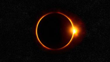 Publican imagen desde el espacio de eclipse solar y huracán "Bárbara"