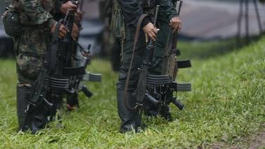 Presidente de Colombia suspende tregua con el Estado Mayor Central, grupo disidente de las FARC, tras asesinato de menores indígenas