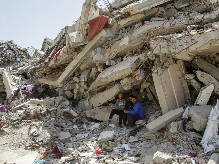 Israel intensifica los ataques en toda Gaza, ordena nuevas evacuaciones en el norte
