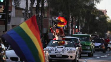 Comunidad LGBT realizó este sábado tradicional marcha en TIJ