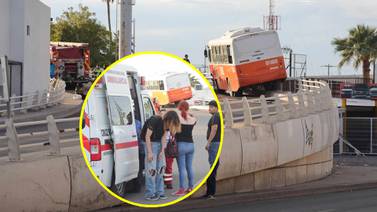 Unidad de Transporte Urbano pierde el control y choca contra muro de puente en Hermosillo