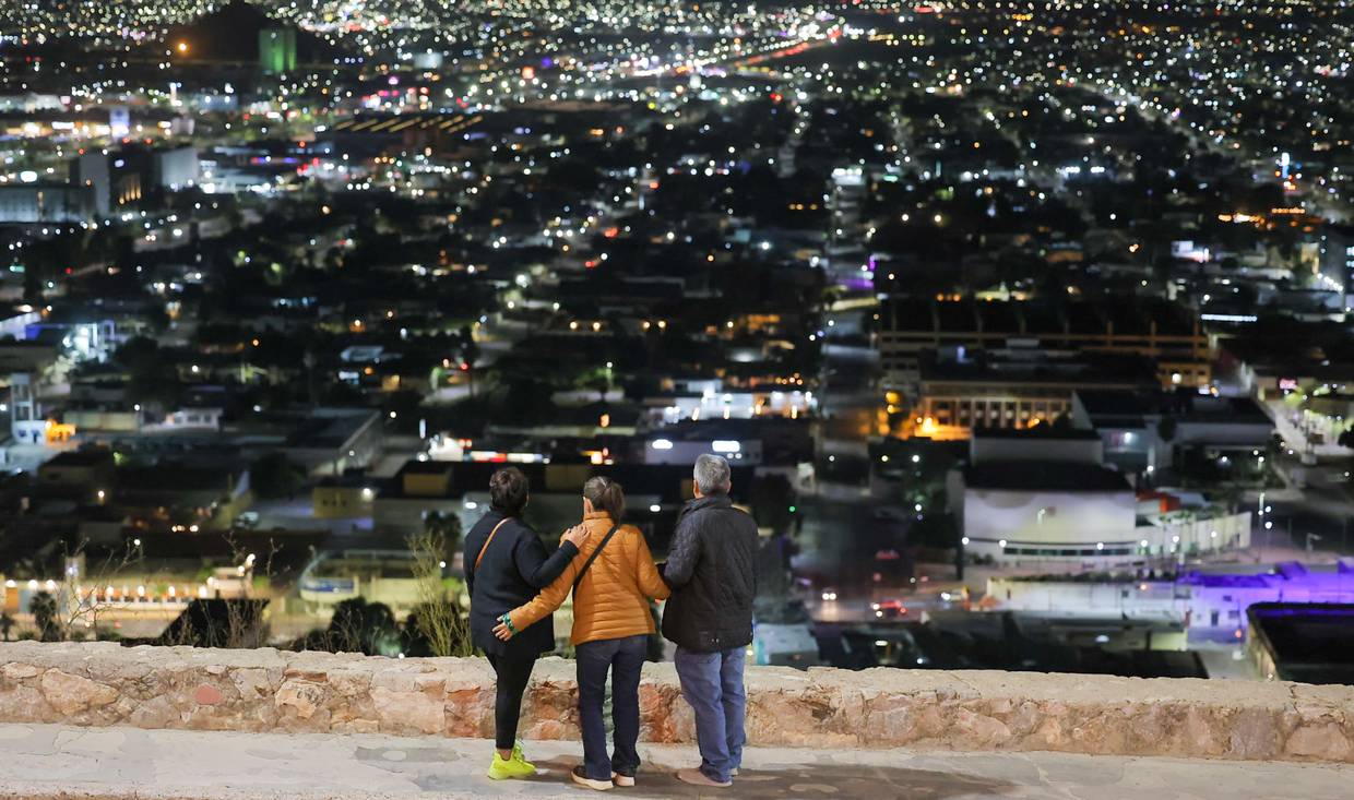La espectacular vista panóramica que desde el mirador del Cerro de la Campana se puede disfrutar es lo que
más atrae a los visitantes, tanto locales como foráneos.