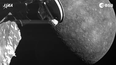Captan imágenes de Mercurio a 236 kilómetros de su superficie