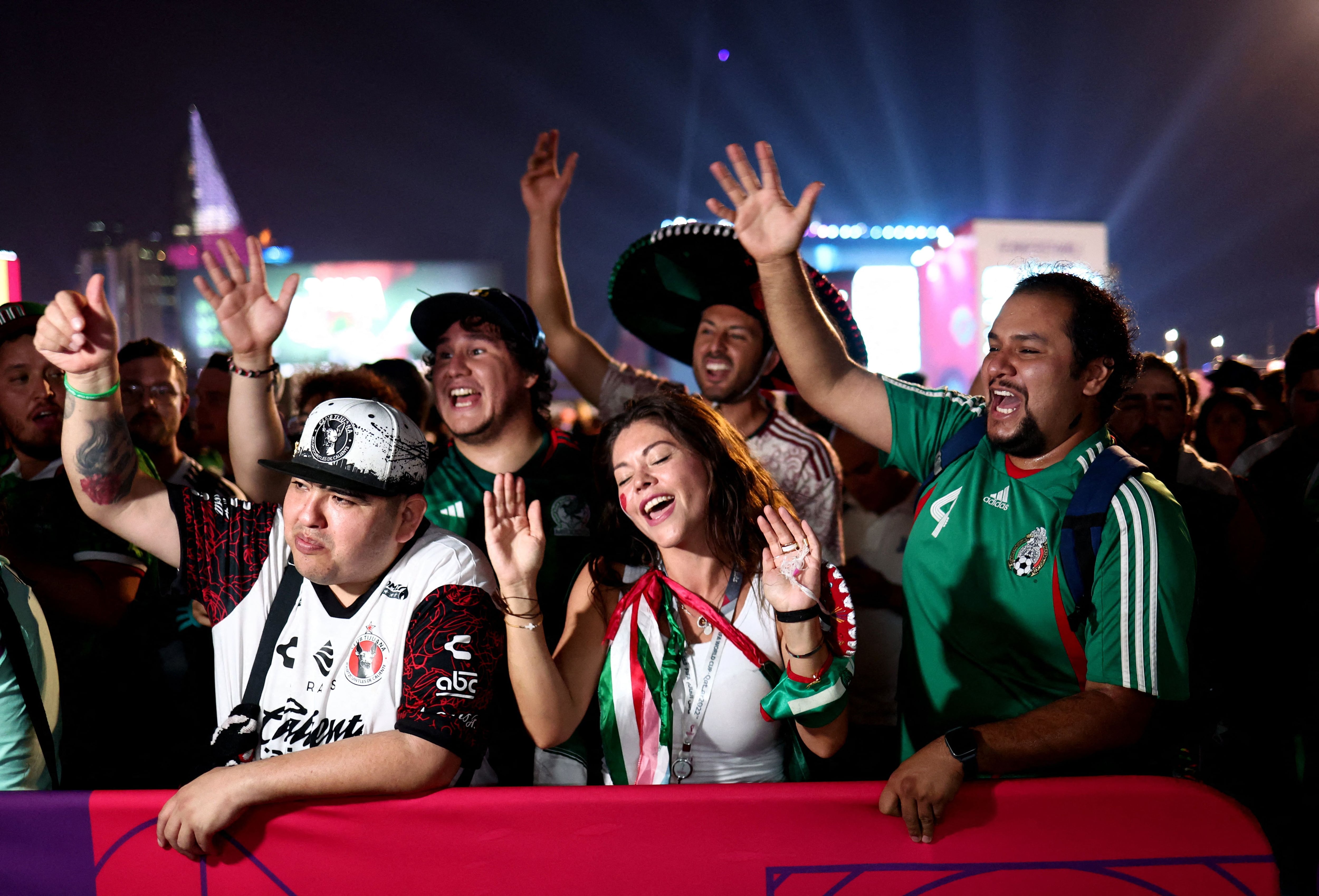 Foto de archivo de aficionados mexicanos en la Copa del Mundo. Parque Al Bidda, Doha, Qatar. 19 de noviembre de 2022.
REUTERS/Marko Djurica