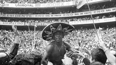 Pelé tendrá estatua de homenaje en el Estadio Jalisco