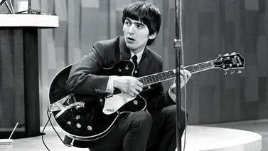 Subastarán guitarra de George Harrison de ‘The Beatles’