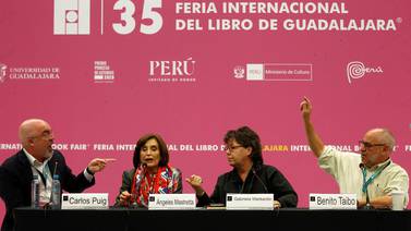 Almudena Grandes recibe homenaje póstumo en la FIL Guadalajara